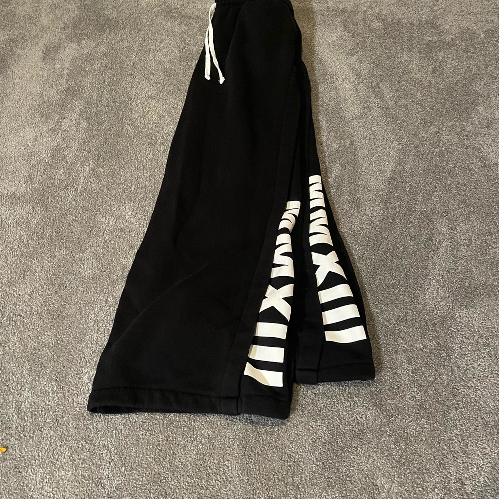 Baggy gusset flare sweatpants uncuffed streetwear Men’s size M
#baggy